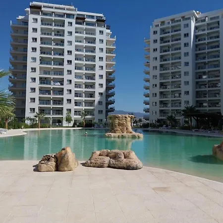 Pool View With Facilities Apartament *