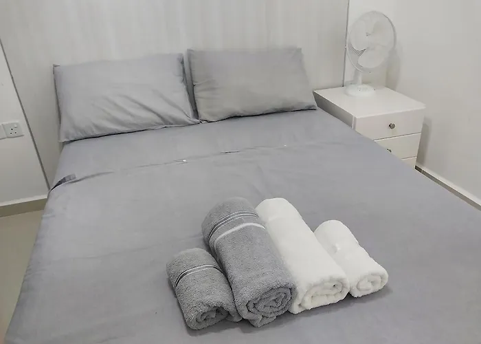 Pool View With Facilities Appartamento