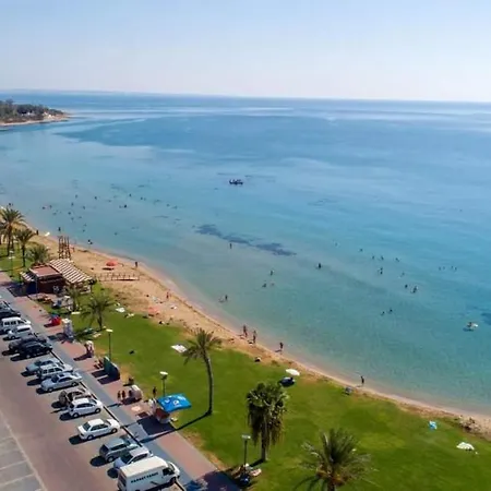 Pool View With Facilities * Larnaca